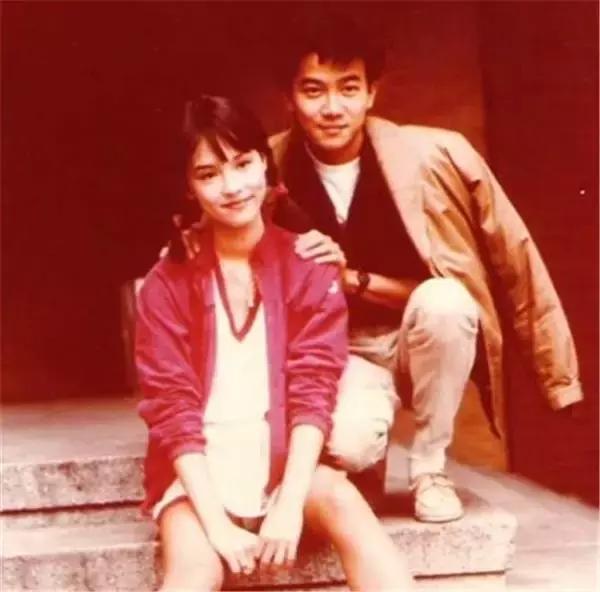 19岁出道经典歌曲,19岁与张国荣搭戏成名