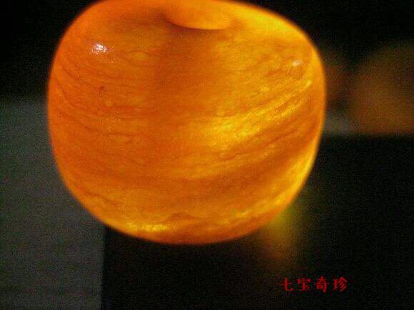 抖音直播卖的蜜蜡为什么那么便宜,蜜蜡纯白单圈比白花单圈便宜