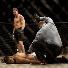 原谅的那一刻，他成为真勇士