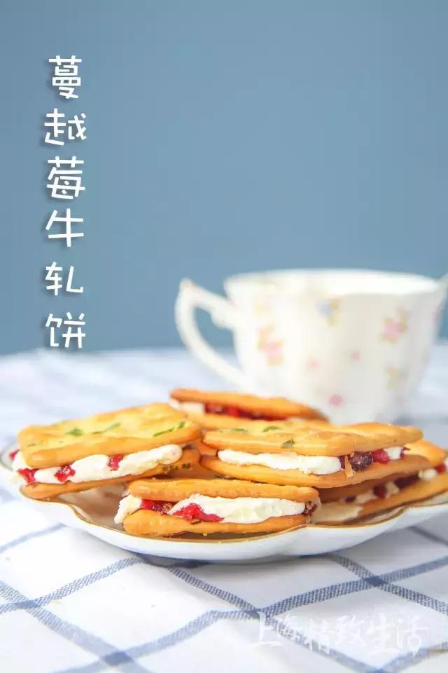 她用只卖7天的芝士条征服明星，如今带着纯手工的磅蛋糕降临魔都