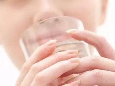 为什么晚睡皮肤反而好了,熬夜早起怎么补救皮肤