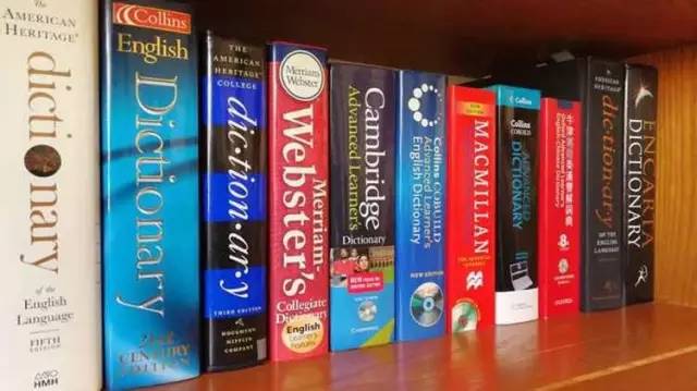 一本词典的英语,一本词典有2000页