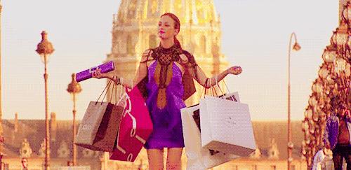 英国女王背双肩包,英国女王专宠乔治王子