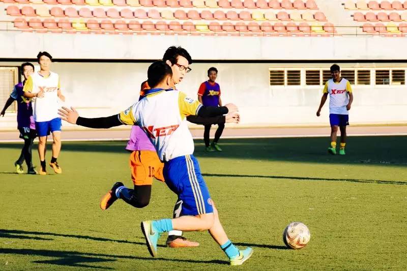 鏍″洯瓒崇悆娲诲姏椋炴壃,鏍″洯瓒崇悆娲诲姏鍥涘皠