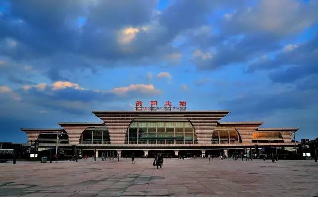 观山湖超越老城区,观山湖异度空间