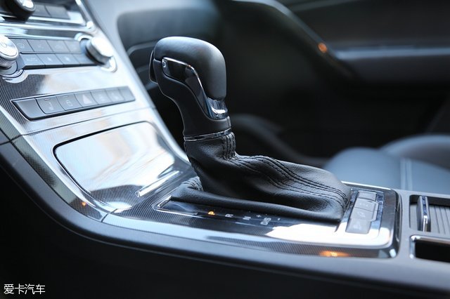 名爵锐腾是不是中型suv,名爵锐腾2015款2.0tgs