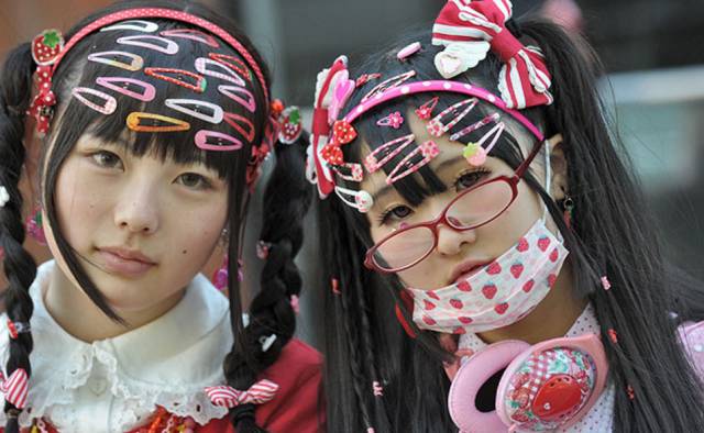 同事看到我就哈哈大笑,同事问我为什么对着屏幕发呆