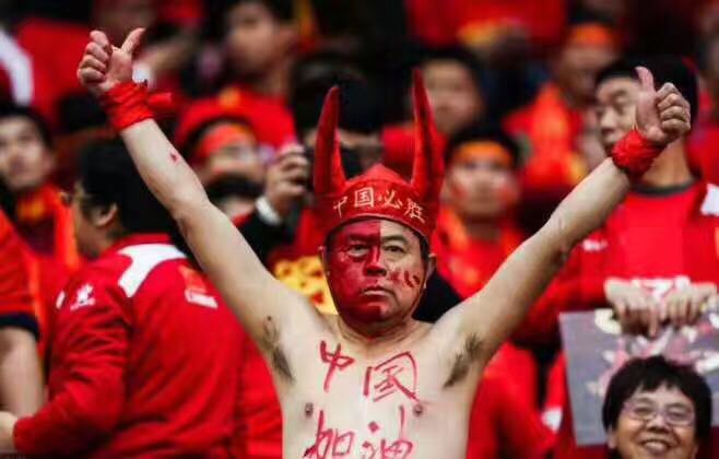 2010中国足球vs韩国全场回放,中国和韩国足球比赛精彩瞬间