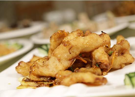 吃鲟鱼、泡温泉、赏美景、玩陶艺···完美周末就这么简单！