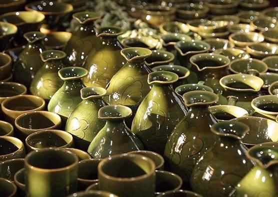 吃鲟鱼、泡温泉、赏美景、玩陶艺···完美周末就这么简单！