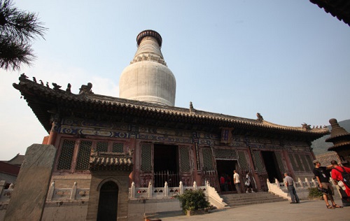 山西五台山四天游,游中国山西五台山殊像寺