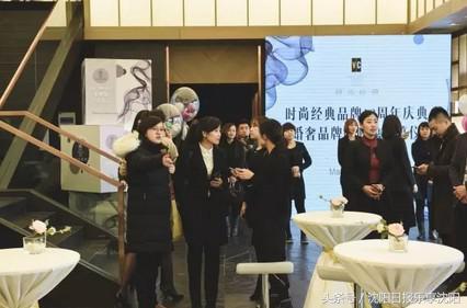 日照正好，微风不燥，而你刚好19岁—时尚经典19周年庆纪实