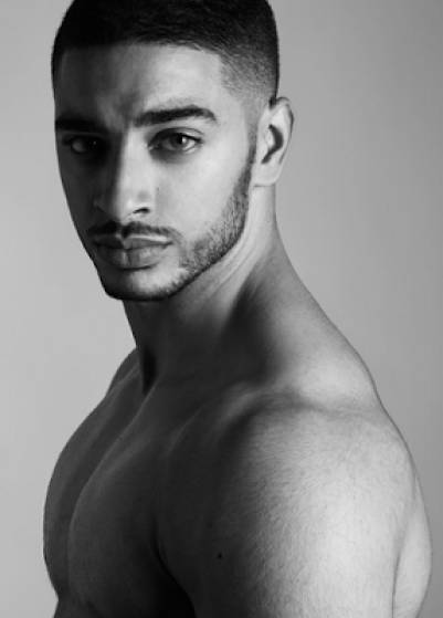 17岁出柜，19岁变性，LaithAshley成最励志男模