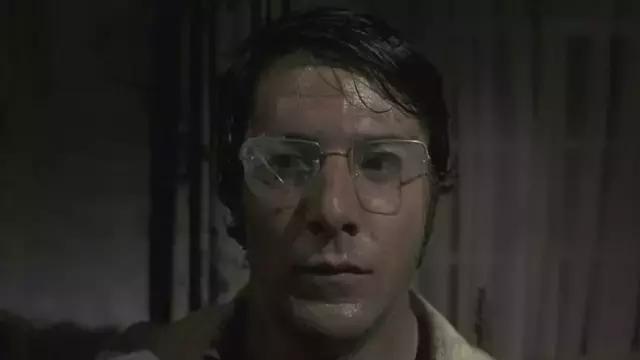 除了以暴制暴还能用什么方法,除了以雷霆击破黑暗还能够喊什么