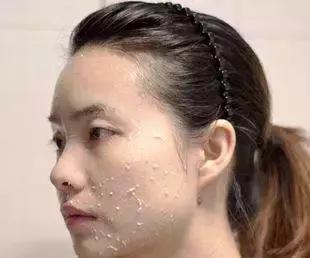 用贵仙仙的护肤品脸上也搓泥？你的护肤程序可能错了！