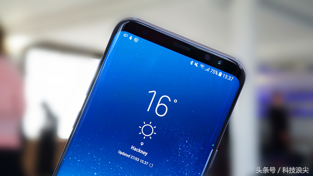 三星galaxys8颜色哪个好看,三星s8灰色和黑色