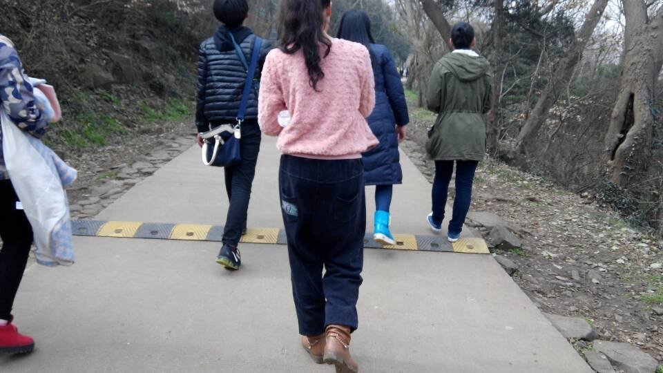 男生学化妆学徒好不好就业,男生学化妆美容有前途吗