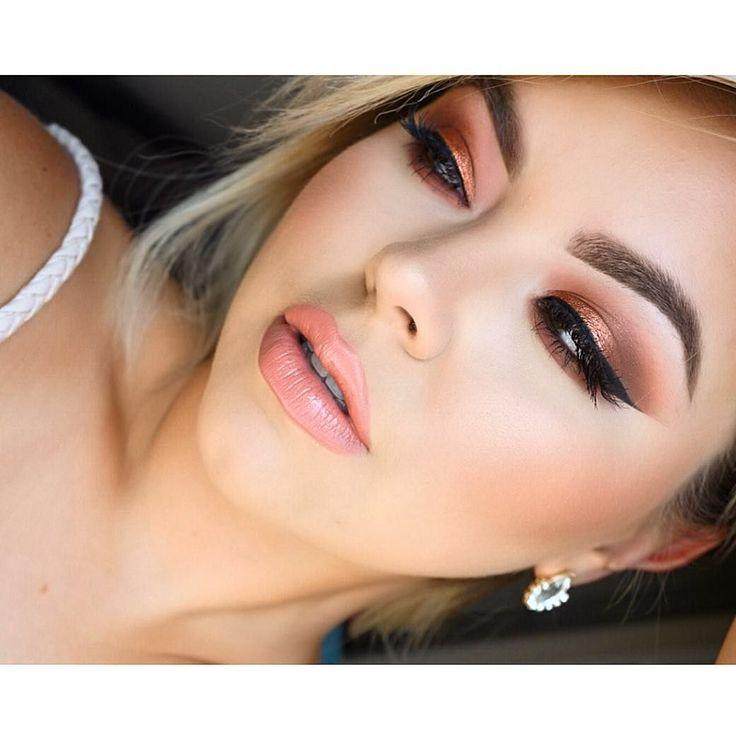 眼影盘新手买什么色系,新手单眼皮橘朵四色眼影盘选哪个