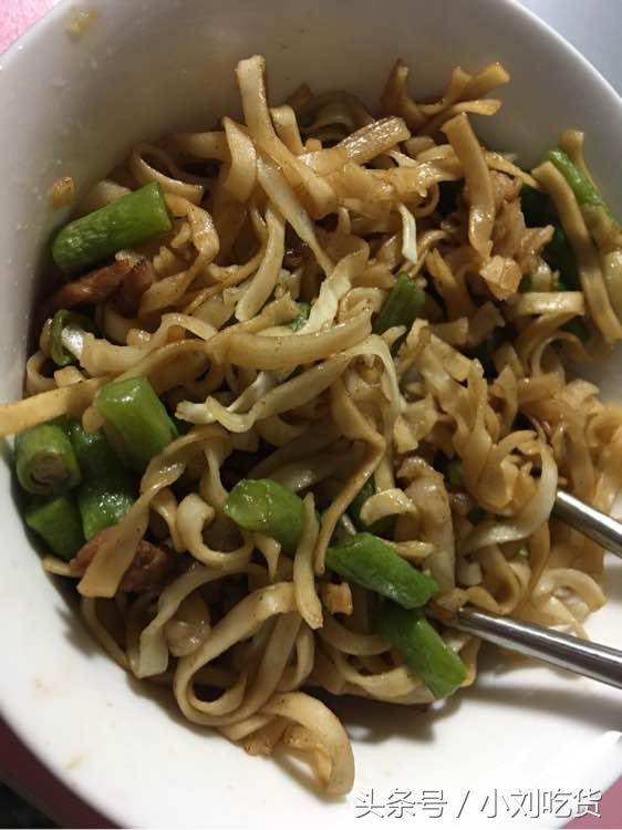 武汉美食美女视频,98妹子的美食记录