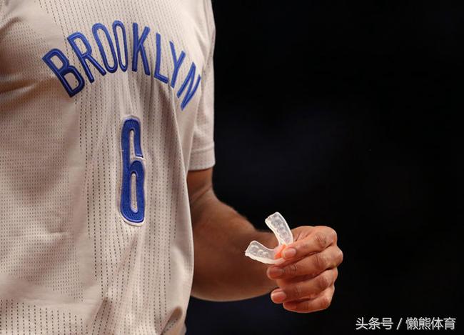 牙套的物种起源：库里叼着它可不止为了耍酷｜懒熊涨姿势