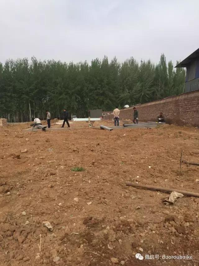 一入肉坑深似海下一句,一入肉坑深似海