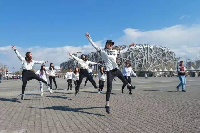 迪玛希唱歌表白粉丝,迪玛希表白视频完全版