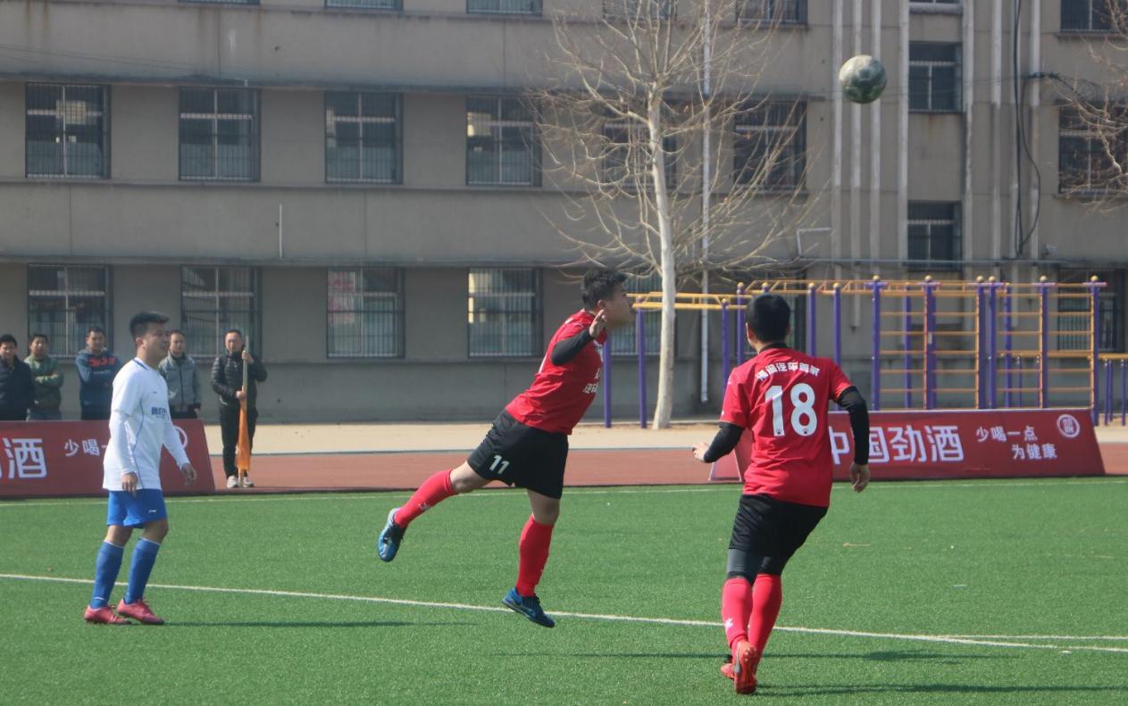 足球比赛海报泰山,足球联赛开赛海报