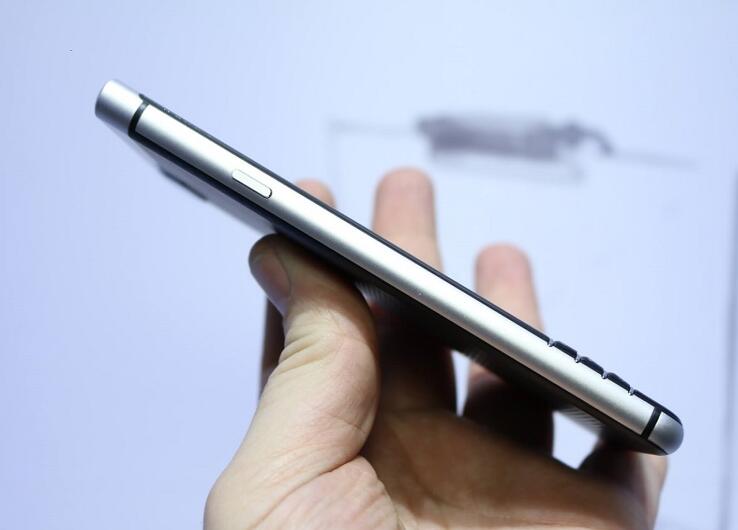 黑莓手机功能一览表,现在合适用的黑莓手机