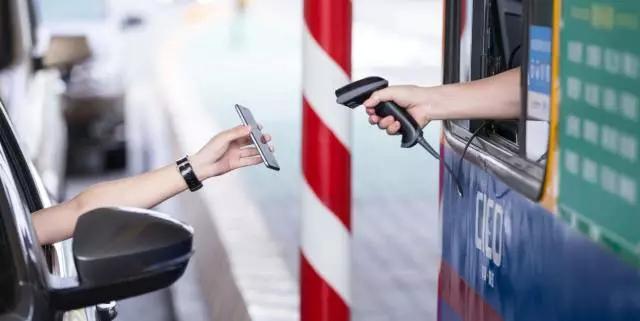 为啥马云要搞互联网汽车？五分钟带你看懂背后真正玩法