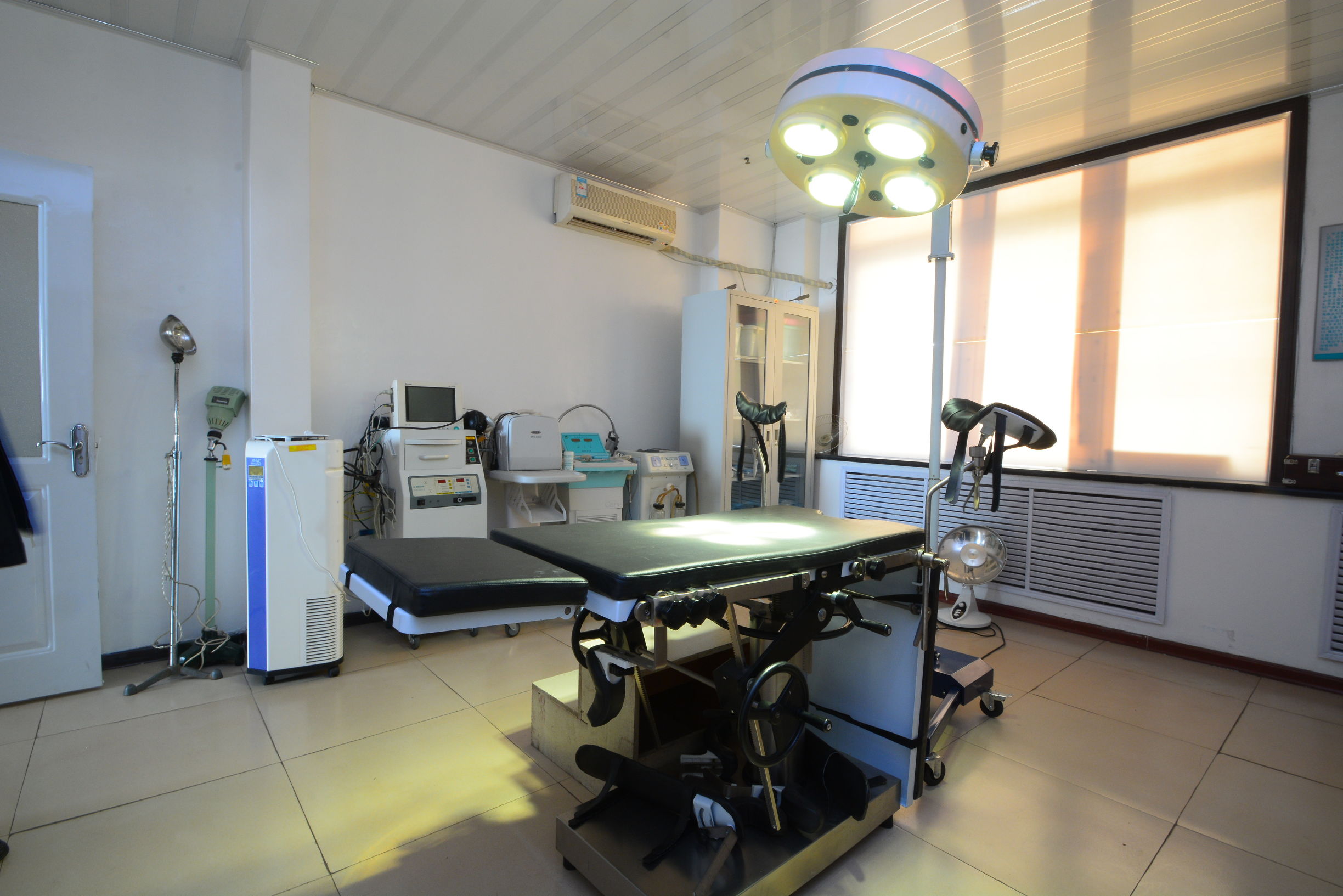 脸部填充脂肪能维持多久,自体脂肪面部填充后遗症