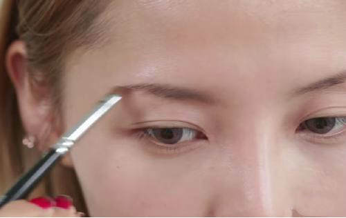 萌兔眼妆,软萌兔系眼妆