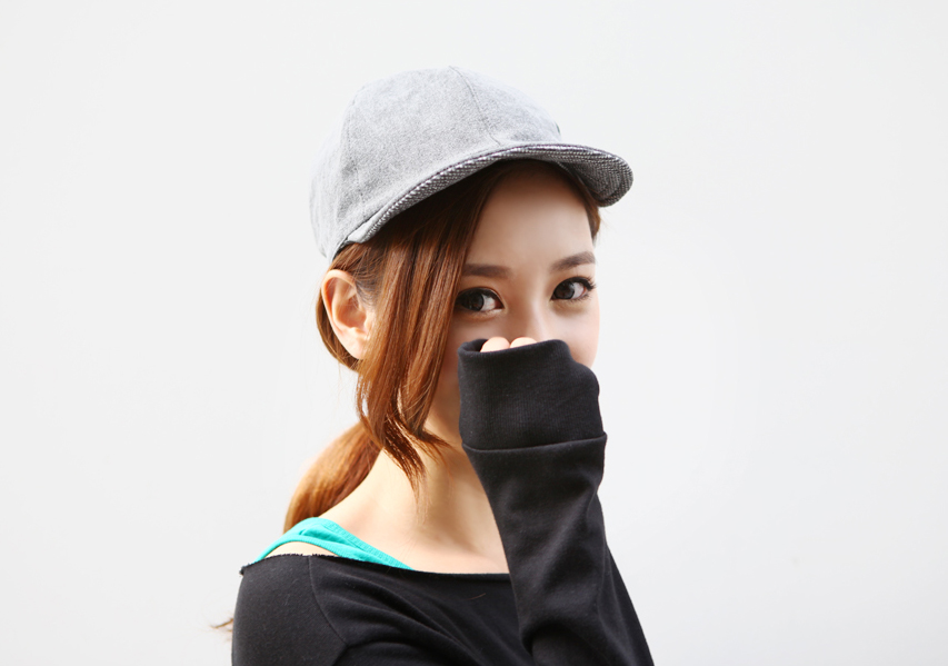 孙允珠微透拼搭裙温柔知性显干练,时尚潮流孙允珠粉色吊带包臀裙