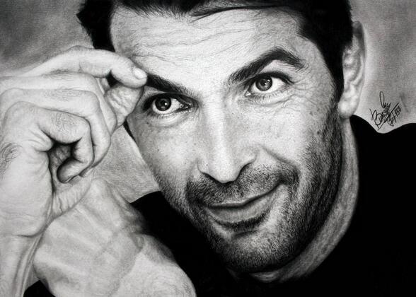 一组足球球星及教练素描头像，速度珍藏