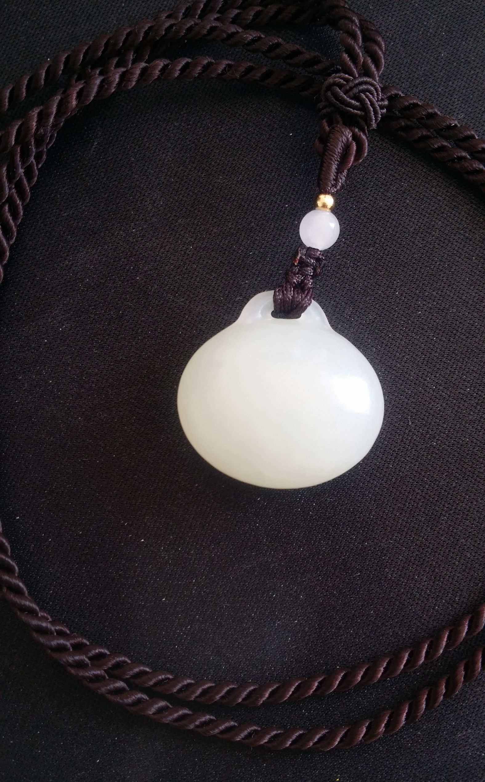 说一下我入手的第一块小石头（和田玉锁）