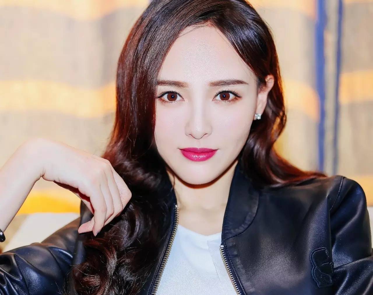 唐嫣同款遮瑕,唐嫣清淡妆容