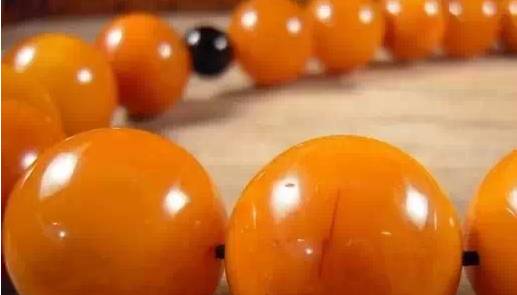 烤色蜜蜡和老蜜蜡的鉴别,老蜜蜡的鉴别方法和图片