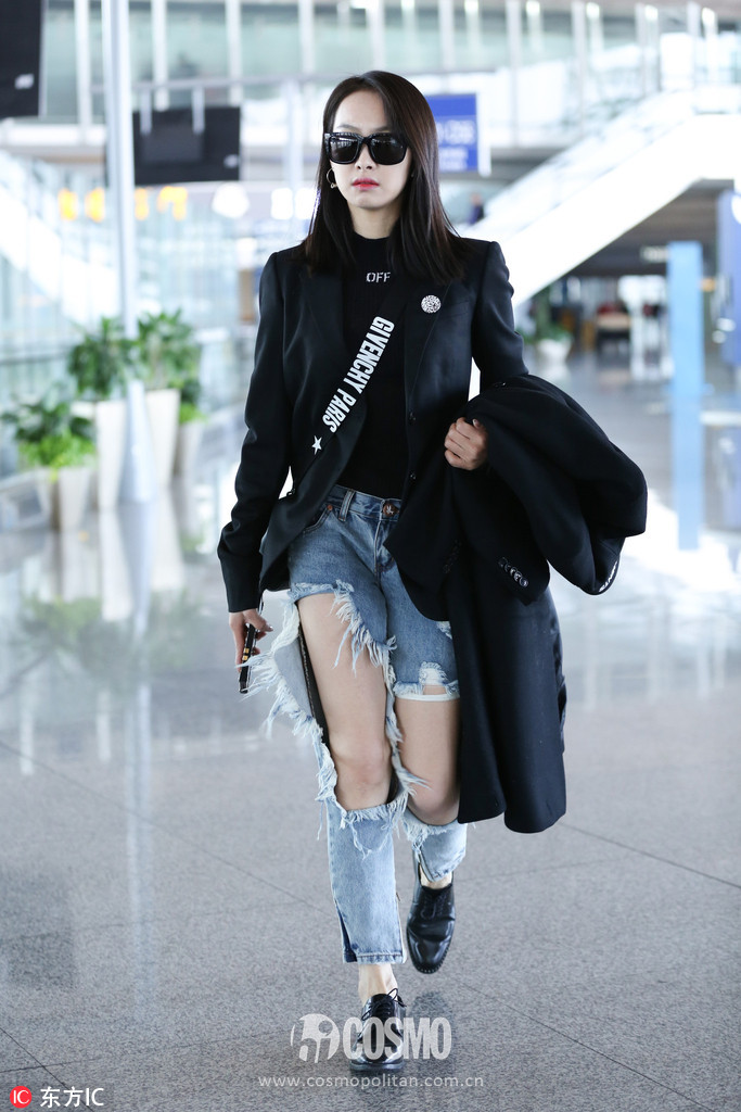 下周穿什么｜白西装+开叉裤=显瘦2kg？宋茜表示肯定