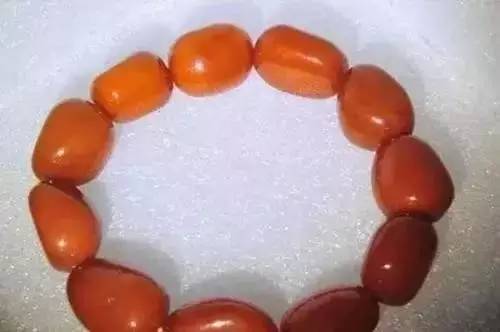 烤色蜜蜡和老蜜蜡的鉴别,老蜜蜡的鉴别方法和图片