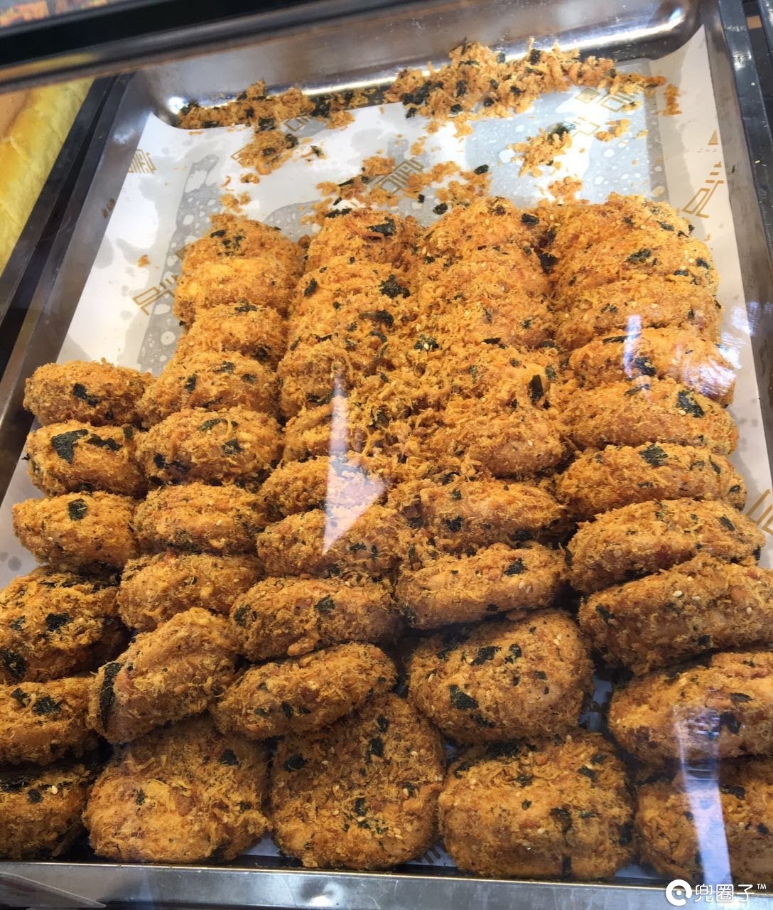 詹记肉松小贝里面的酱酸吗,詹记肉松小贝沙拉酱