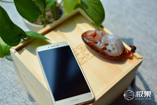 荣耀8青春版深度测评,荣耀8青春版有什么高级功能