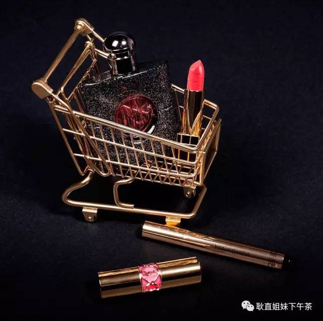 女生一定要拥有的几支口红配音 (女孩一定要有这几支口红dior999)