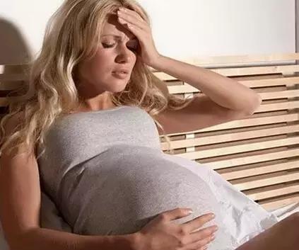 羊水破了保胎告捷案例,羊水破了才发现中度污染