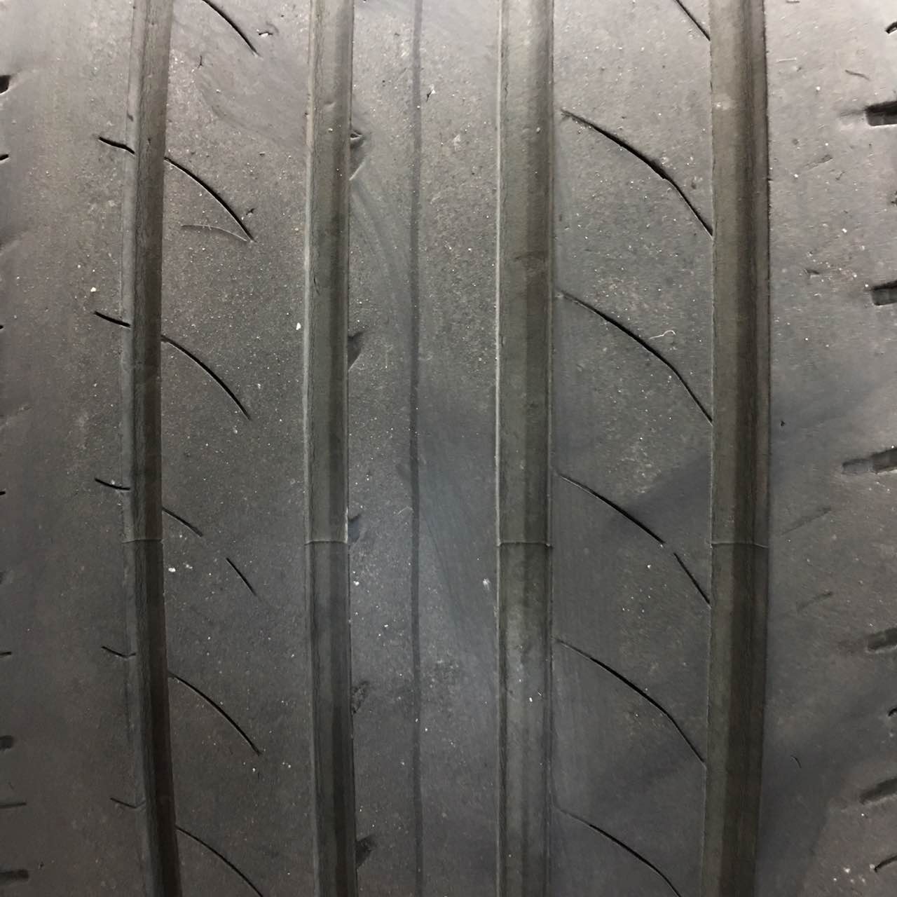 马牌ucj和cc6轮胎哪个实用,4年的马牌cc6轮胎还能用吗