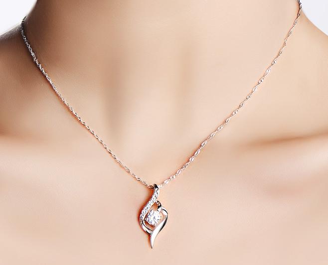 有了这几款项链，就连闺蜜也会对你羡慕不已，纯银材质不会过敏