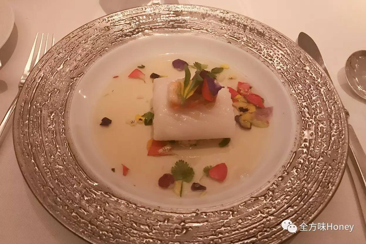 地狱厨师戈登拉姆齐的米其林三星餐厅真的好吃吗？