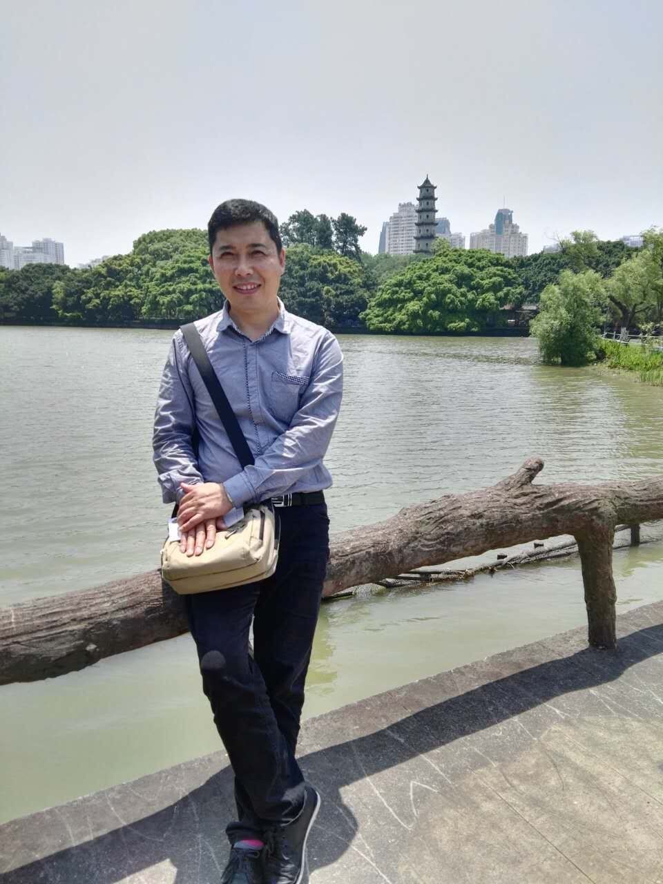 领读者｜管城区货栈街小学校长今日领读：《暖阳》