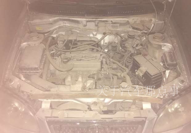 8000块二手夏利,两个月工资买了一辆二手夏利