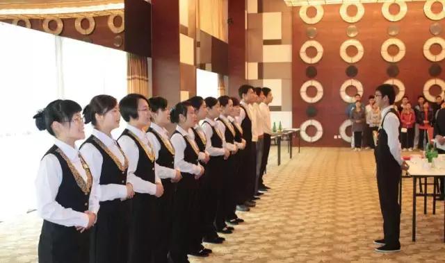 海底捞一来只能先做钟点工吗,海底捞钟点工为啥要扣税