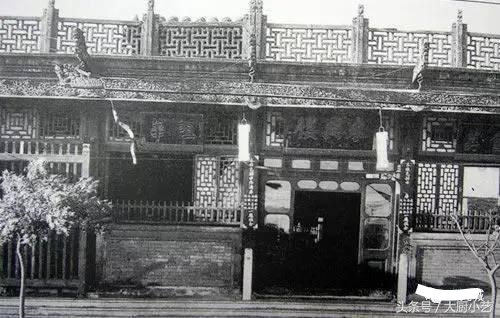 门钉肉饼薄皮大馅儿,老北京门钉肉饼其实就是牛肉饼