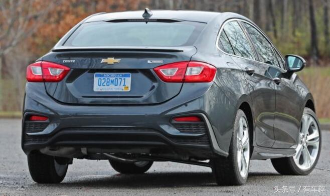 在中国跌落神坛，12万标配ESP10气囊，科鲁兹在美帝又火了